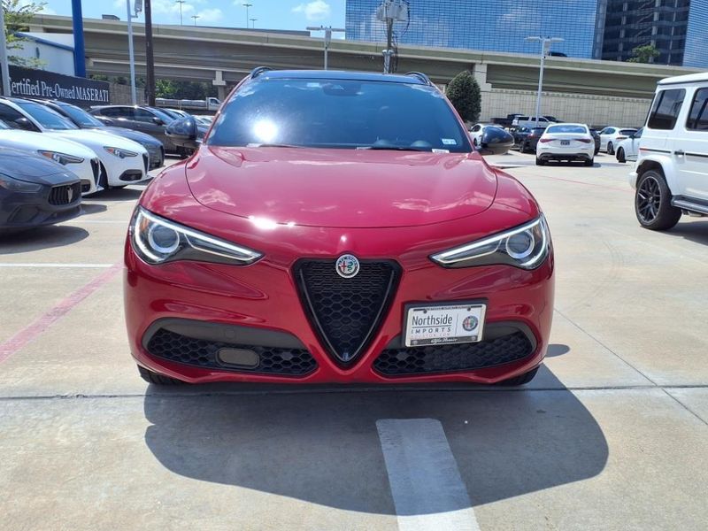 Used 2022 Alfa Romeo Stelvio VeloceImage 15