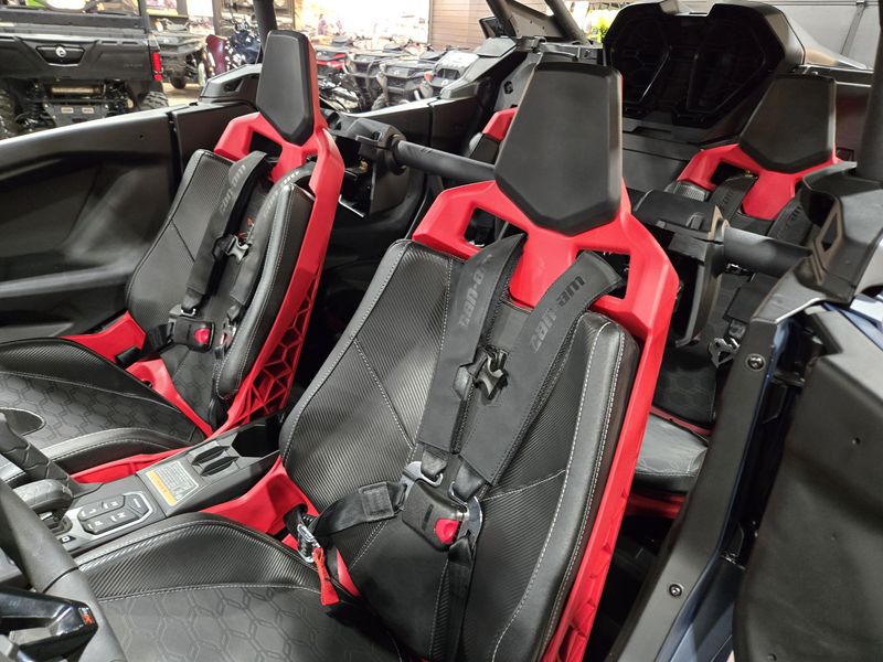 NEW 2025 CAN-AM MAVERICK R MAX X RS 999T DCT Image 17