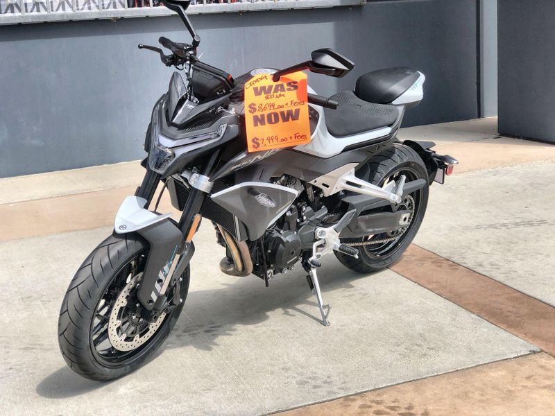 New 2026 CFMOTO 800NK Image 13