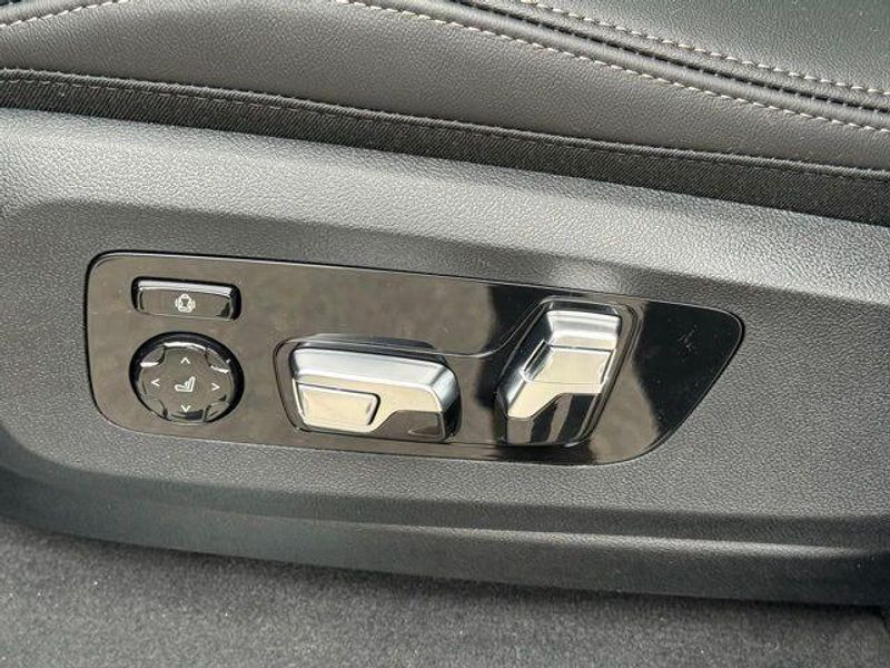 New 2026 BMW X5 xDrive40iImage 18