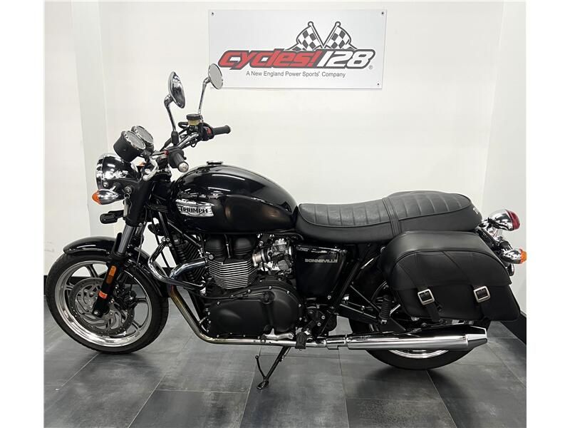 Used 2013 Triumph Bonneville Image 6