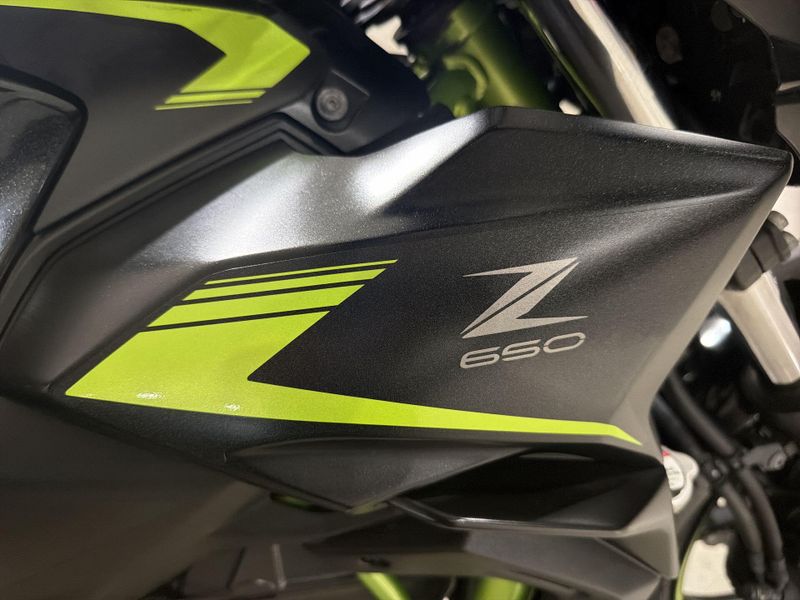 Used 2022 Kawasaki Z650  in a BLACK exterior color. Victorville Del Amo Motorsports 760-241-7387 delamomotorsportsofvictorville.com 