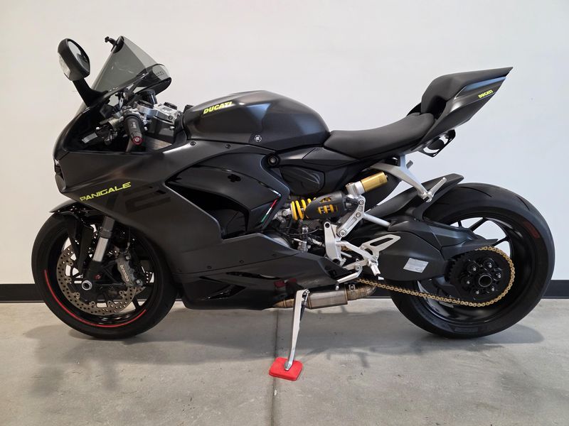 Used 2024 Ducati Panigale V2 