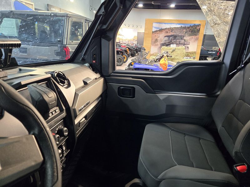 NEW 2025 POLARIS RGR CREW XD 1500 NORTHSTAR EDITION Image 14