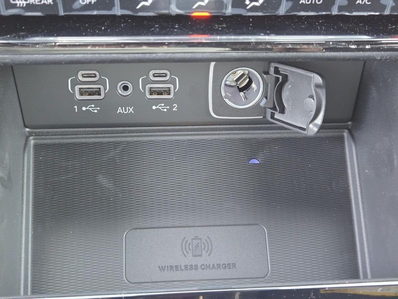 New 2026 Jeep Grand Cherokee Laredo X 4x2
