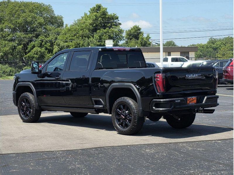Used 2024 GMC Sierra 2500HD AT4