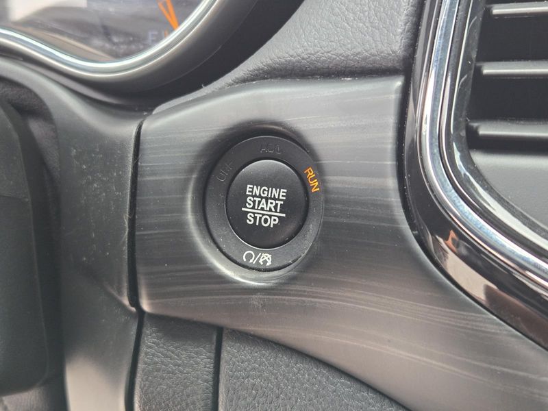 Used 2022 Jeep Grand Cherokee WK Laredo E 4x2