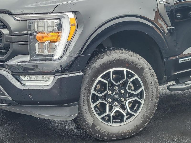 2022 Ford F-150 XLT photo 3