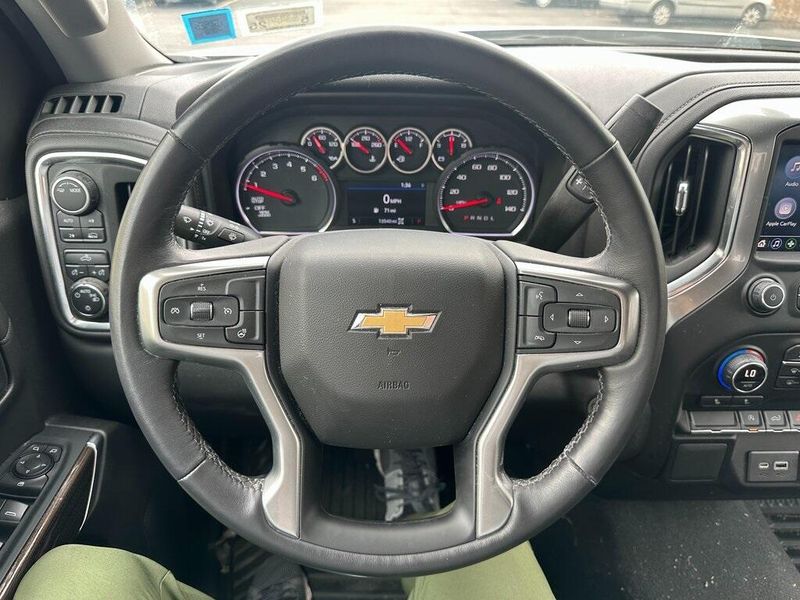 2022 Chevrolet Silverado 1500 LTD LTImage 2