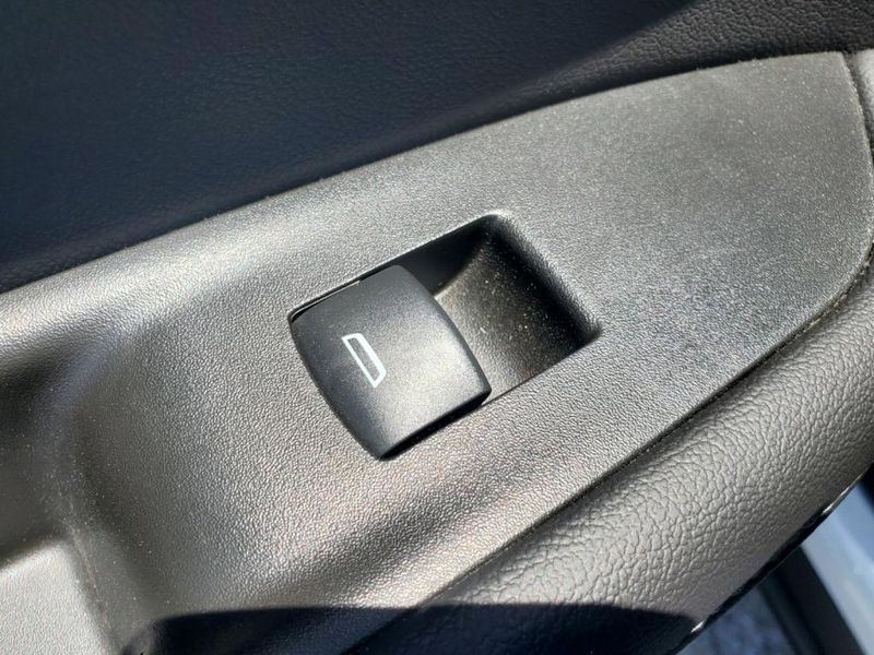 2020 Chevrolet Blazer LT in a Summit White exterior color and Jet Blackinterior. Johnson Dodge 601-693-6343 pixelmotiondemo.com 