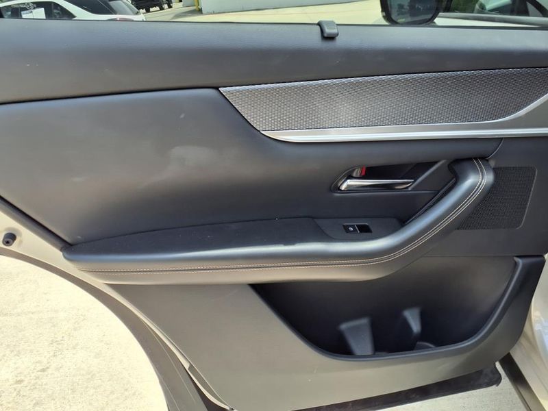 2024 Mazda CX-90 PHEV PremiumImage 16