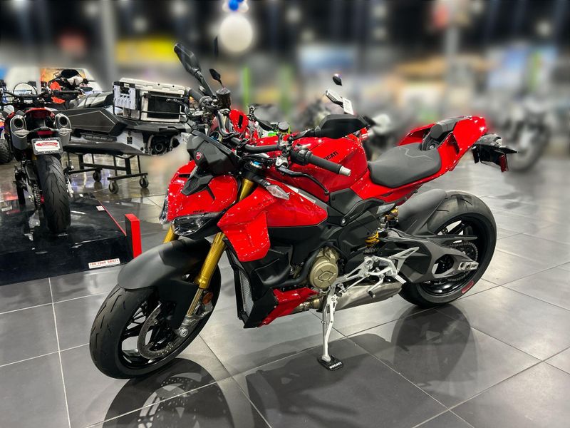 New 2026 Ducati STREETFIGHTER V4 S 3G Image 17