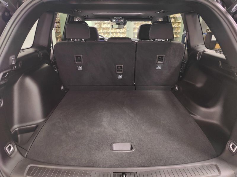 Used 2024 Jeep Grand Cherokee Laredo X Lux Tech V6 4x4Image 14