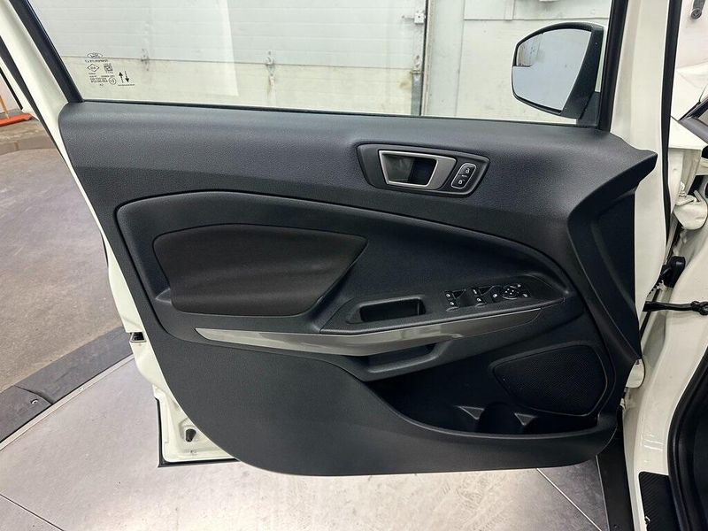 2021 Ford EcoSport SEImage 18