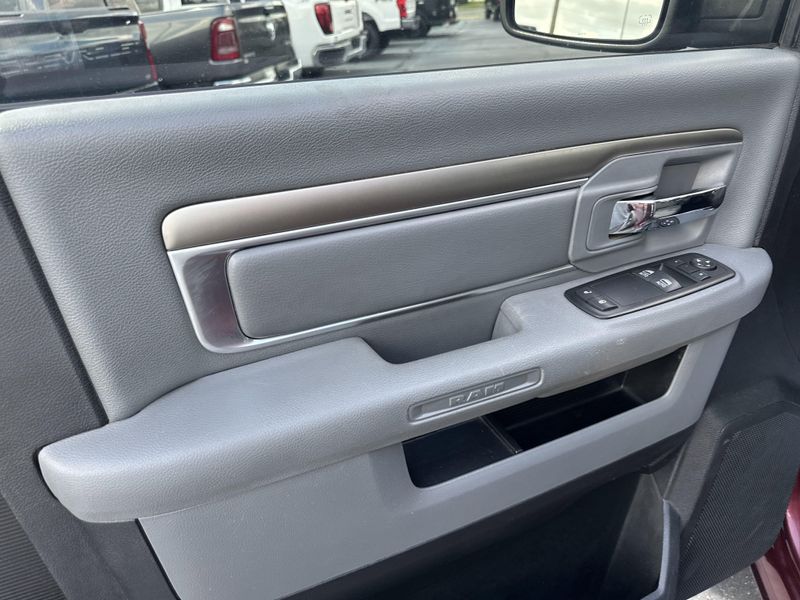 Used 2016 RAM 1500 ExpressImage 14