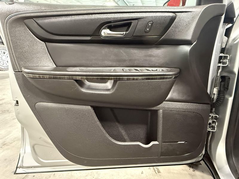 Used 2014 GMC Acadia SLTImage 24