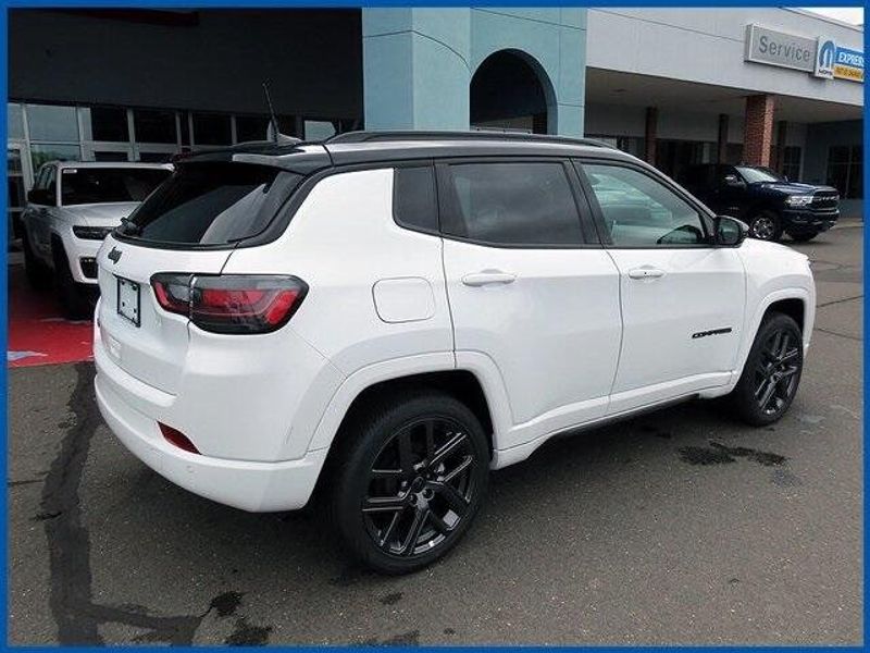 2025 Jeep Compass LimitedImage 7