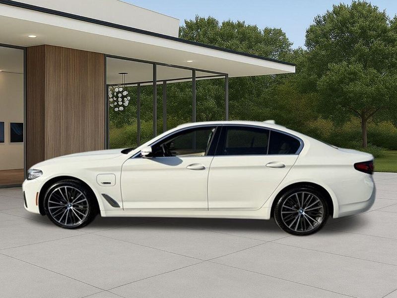 Used 2023 BMW 5 Series 530e iPerformanceImage 12