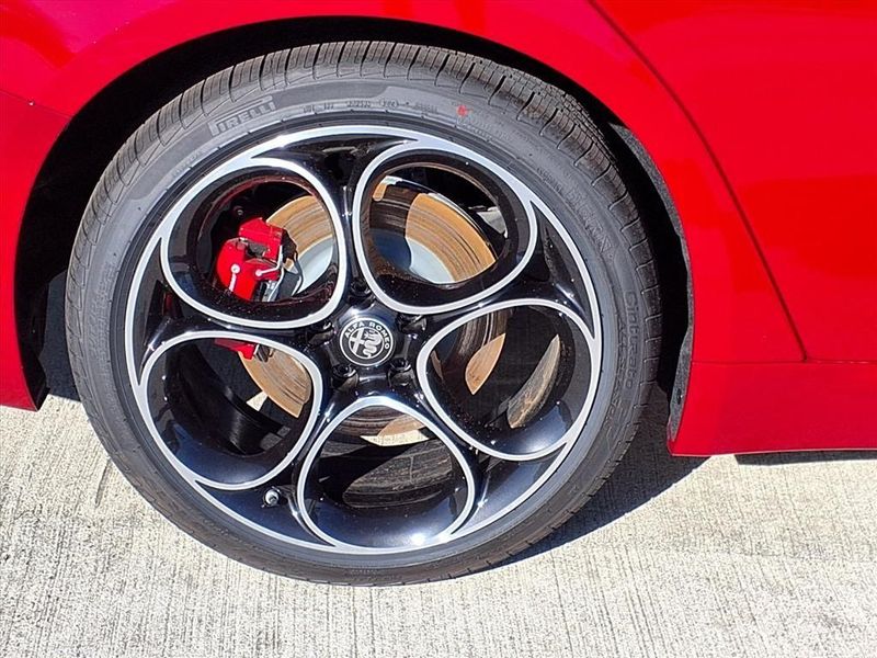 New 2026 Alfa Romeo GiuliaImage 6