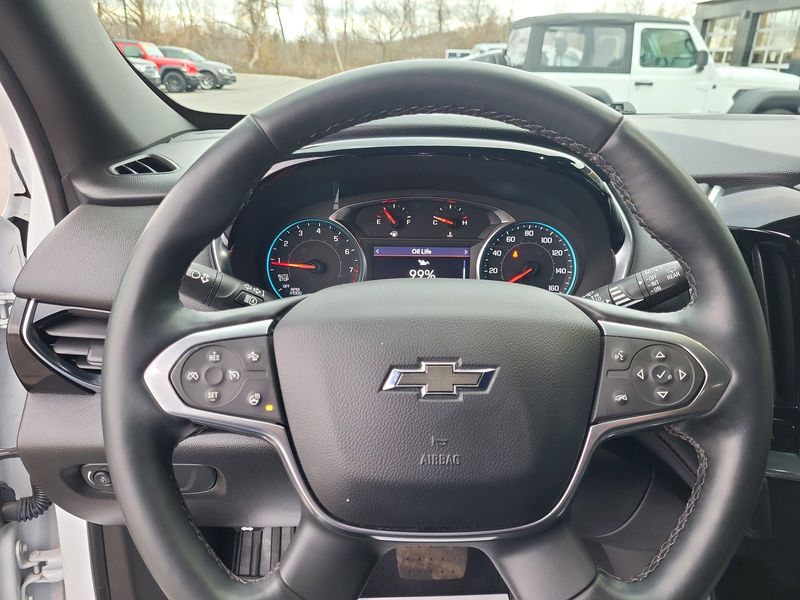 2023 Chevrolet Traverse RS photo 3