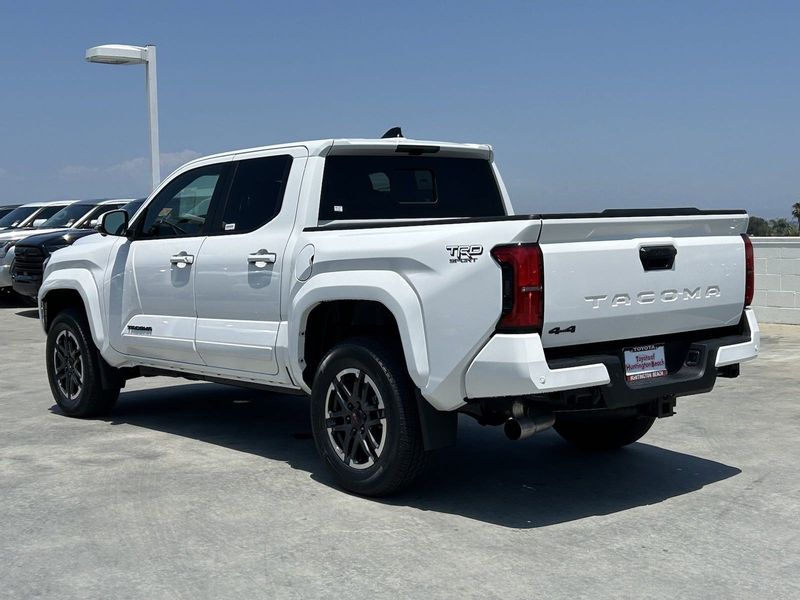 2024 Toyota Tacoma TRD SportImage 5