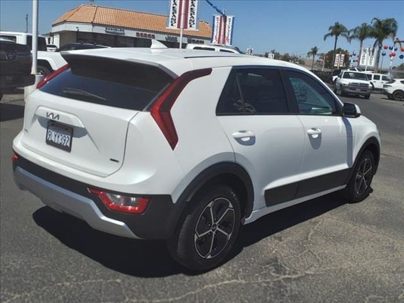 2024 Kia Niro LXImage 25