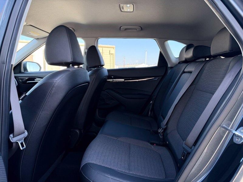 Used 2023 Kia Seltos SImage 14