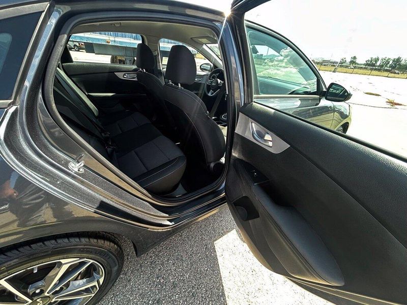 Used 2024 Kia Forte LXSImage 10