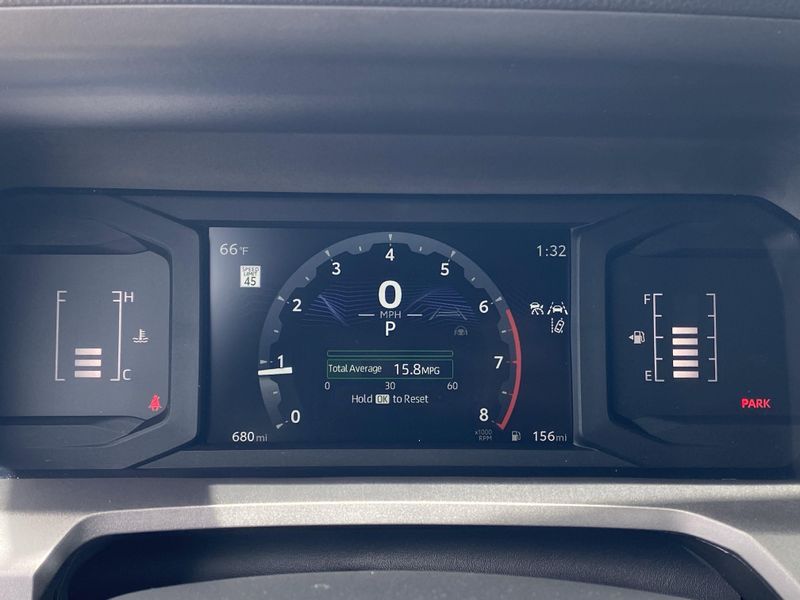 2025 Toyota Tacoma SR5Image 28