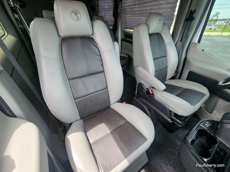 2018 Ford Transit-250 Image 3