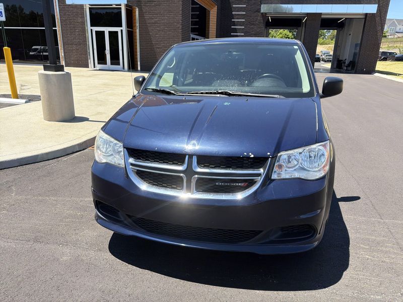 Used 2016 Dodge Grand Caravan SEImage 3