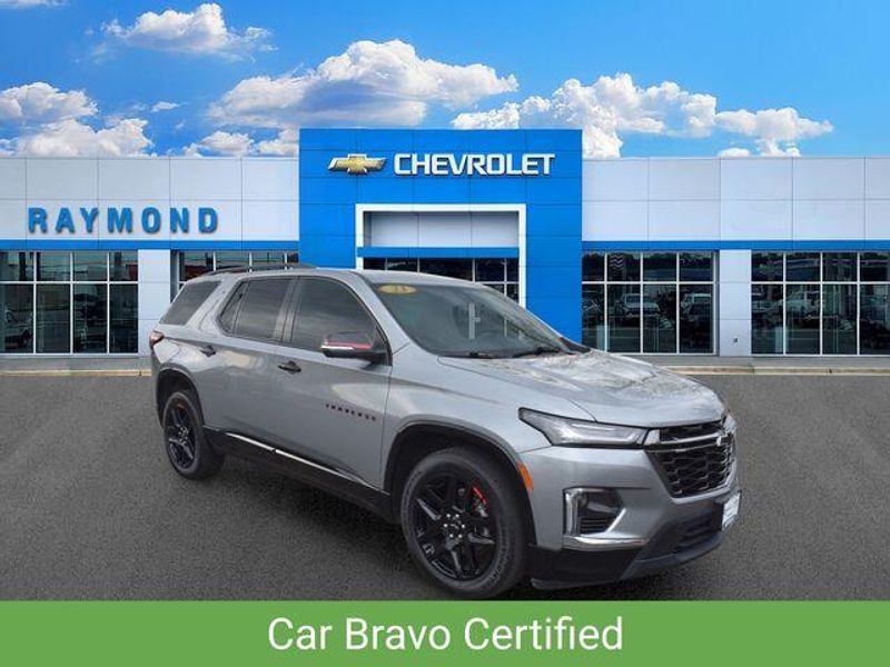 Used 2023 Chevrolet Traverse PremierImage 1