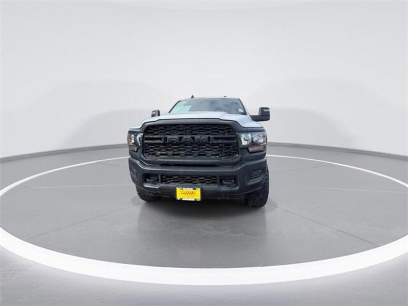 2023 Ram 2500 Tradesman photo 3