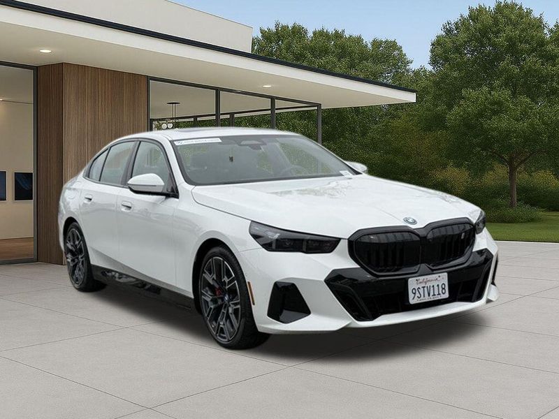 Used 2025 BMW i5 xDrive40Image 6