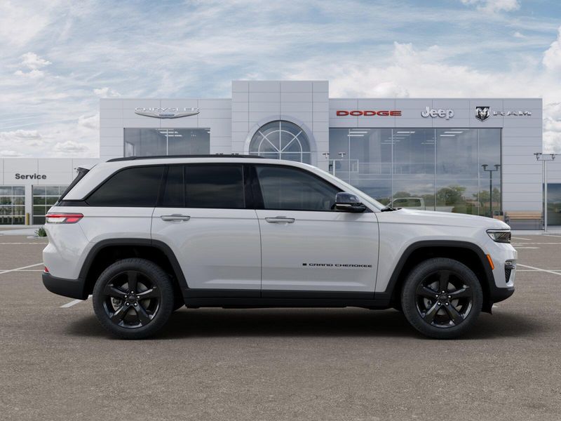 New 2025 Jeep Grand Cherokee Limited 4x4Image 40