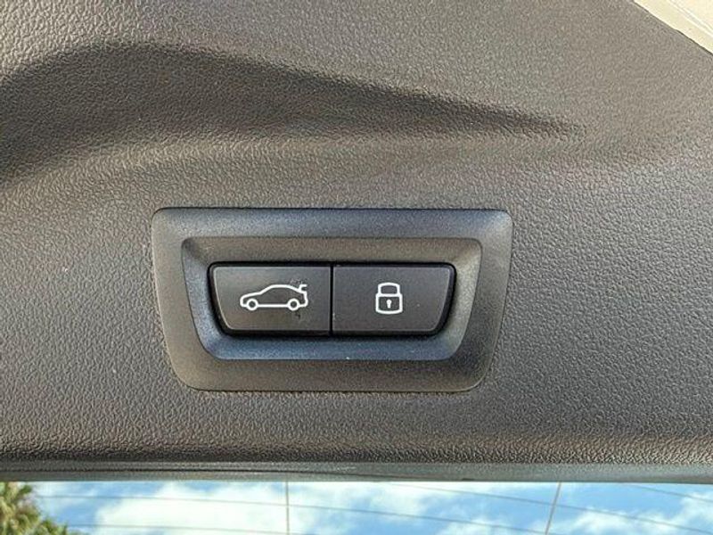 Used 2024 BMW X7 xDrive40iImage 17