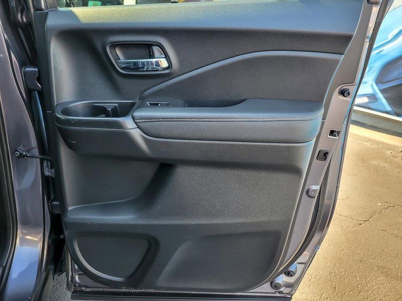 2022 Honda Ridgeline RTL-E photo 23