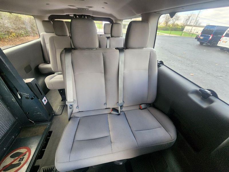 2017 Nissan NV Passenger NV3500 HD SVImage 51