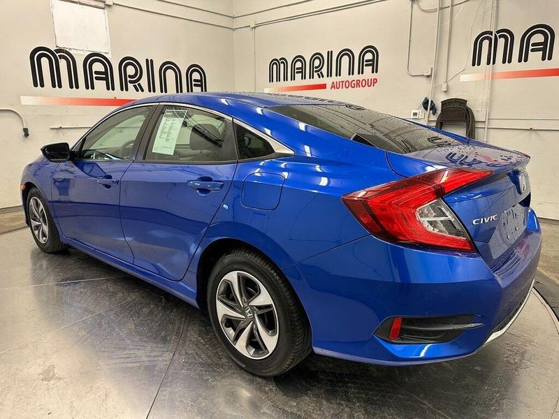 2019 Honda Civic LXImage 12