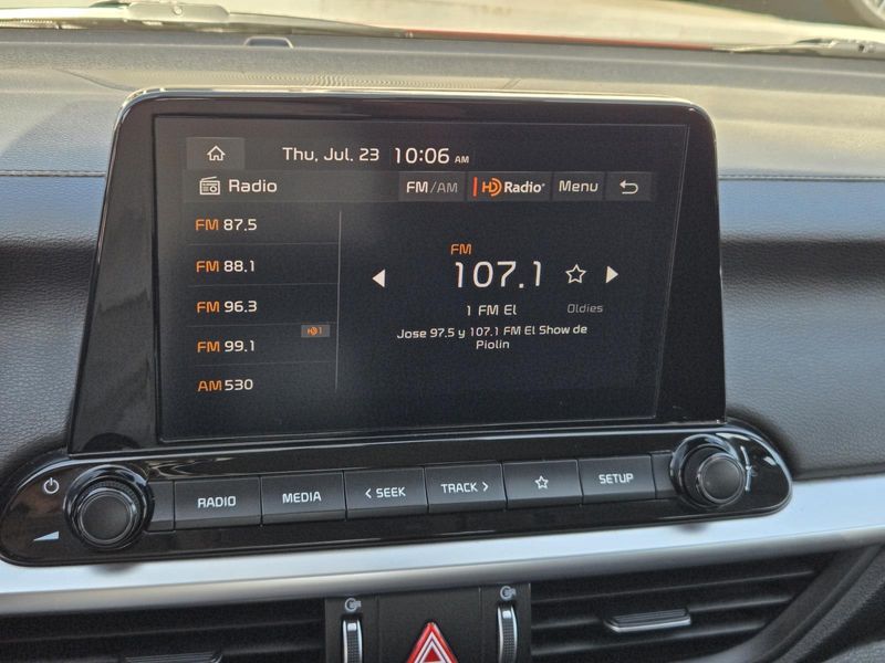 Used 2023 Kia Forte LXS IVT