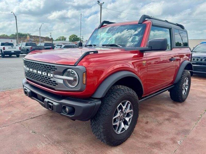 Used 2023 Ford Bronco BadlandsImage 1