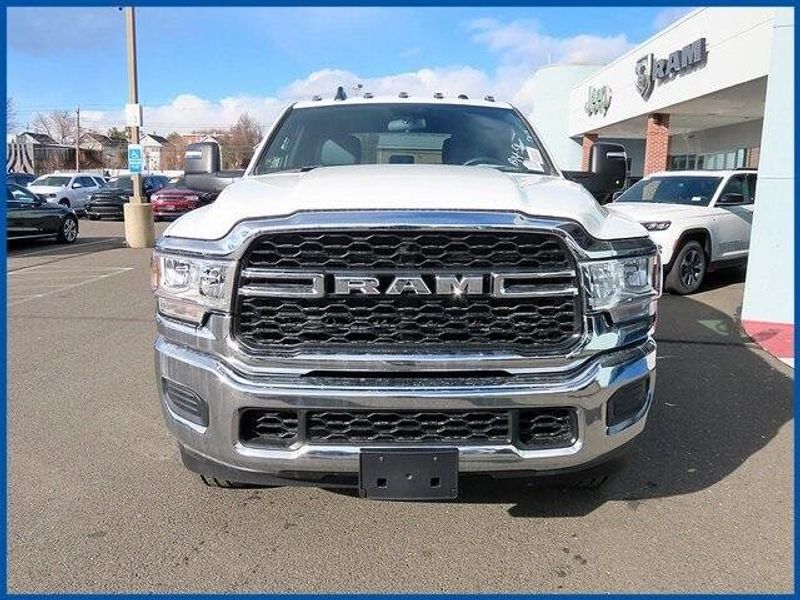 2024 RAM 2500 TradesmanImage 3