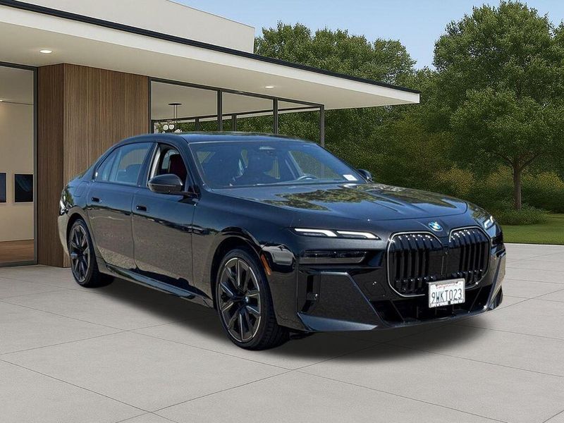 Used 2026 BMW 7 Series 740iImage 6