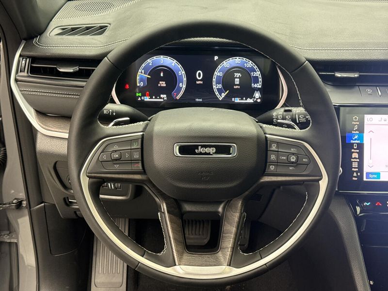 New 2027 Jeep Grand Cherokee LimitedImage 11