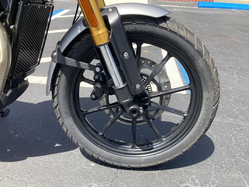2025 Triumph SCRAMBLER 400 X