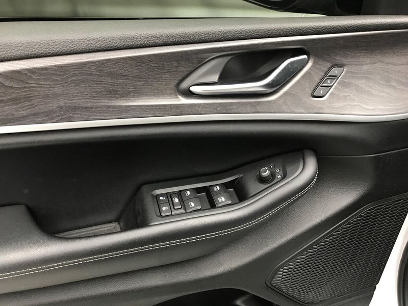 2023 Jeep Grand Cherokee LimitedImage 3
