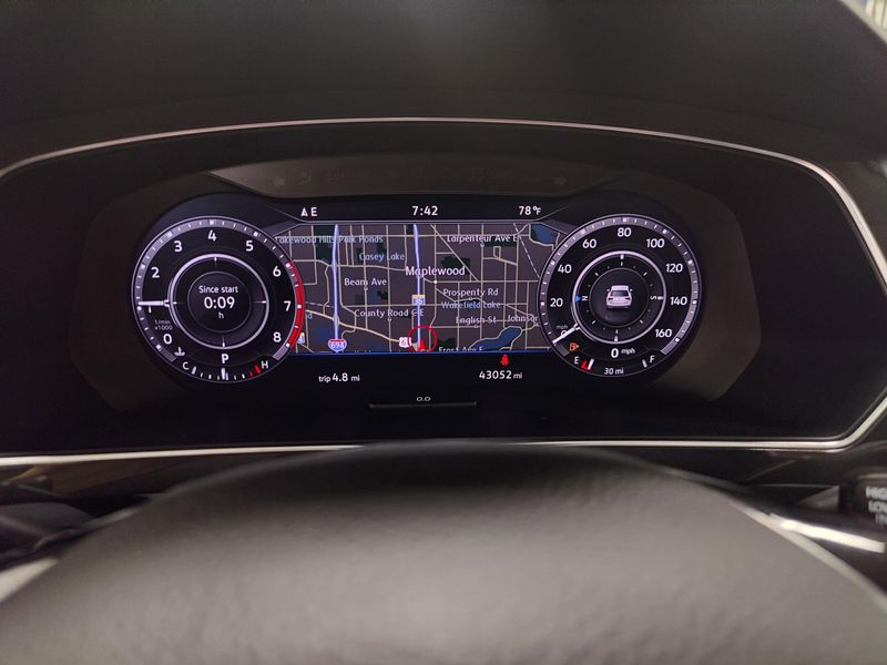 Used 2019 Volkswagen Tiguan SEL AWD w/Sunroof/NavImage 11