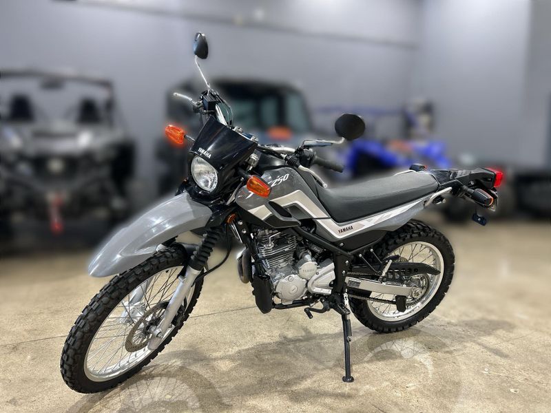 2022 Yamaha XT250 CA Image 19