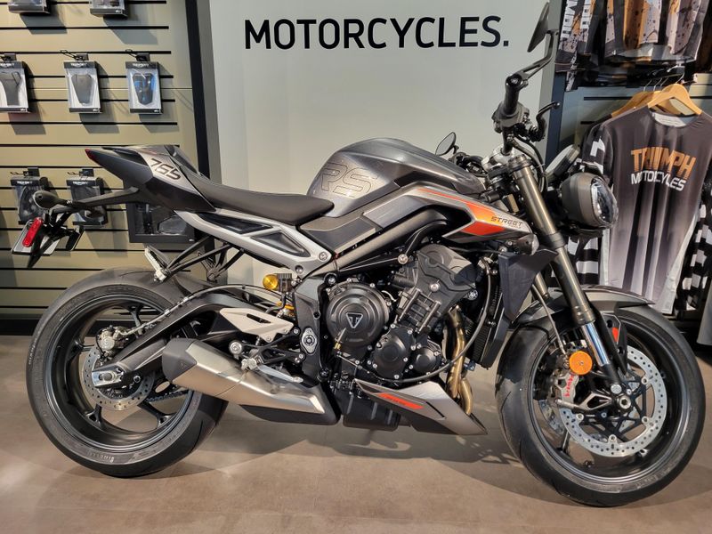 2025 Triumph STREET TRIPLE RS 