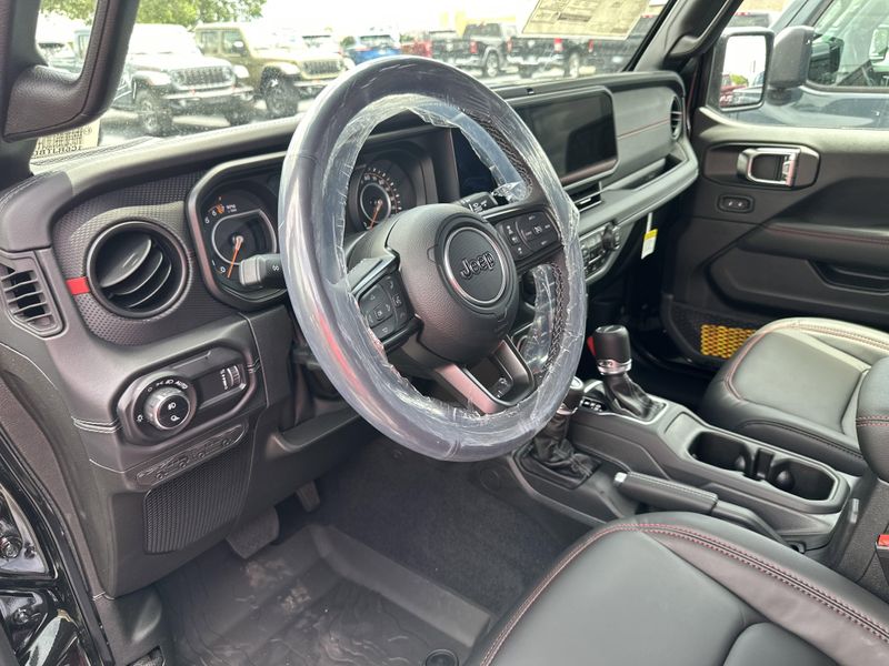 New 2025 Jeep Gladiator Rubicon X 4x4Image 22